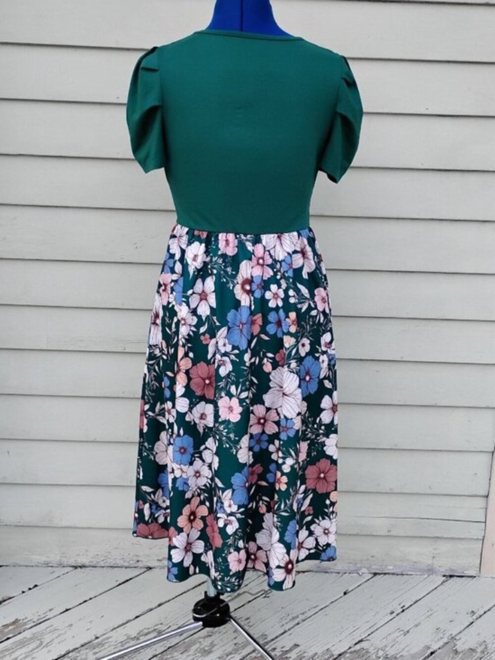 Shein Floral Fit and Flare Dress - Picture 3 of 5